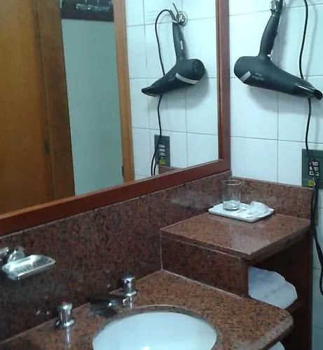 Hotel Collins Trade 3*