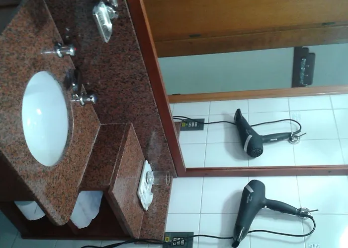 Hotel Collins Trade 3*