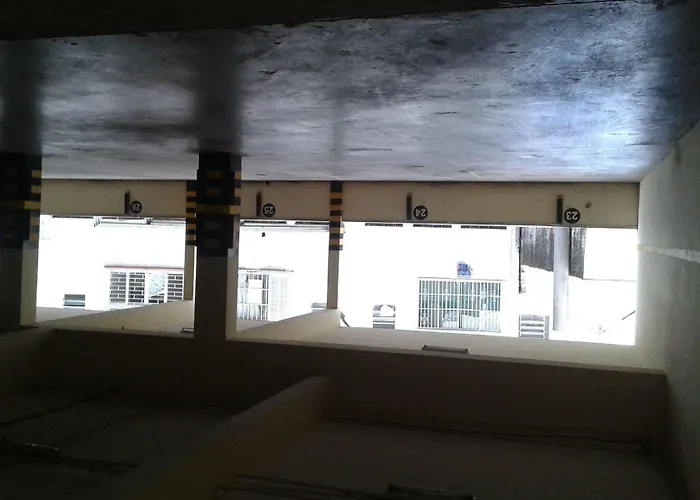Collins Trade Hotel 3*