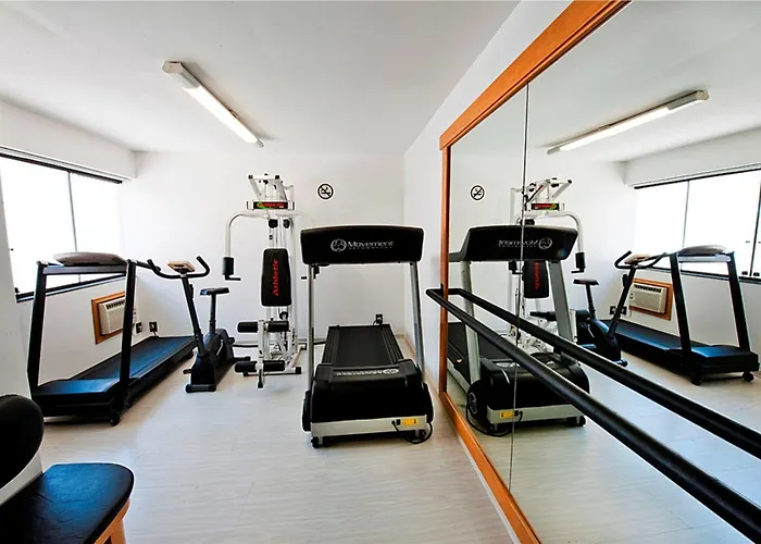 Collins Trade Hotel 3*